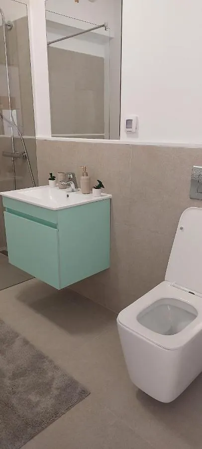 Luxury New Apartament Private Parking Бухарест