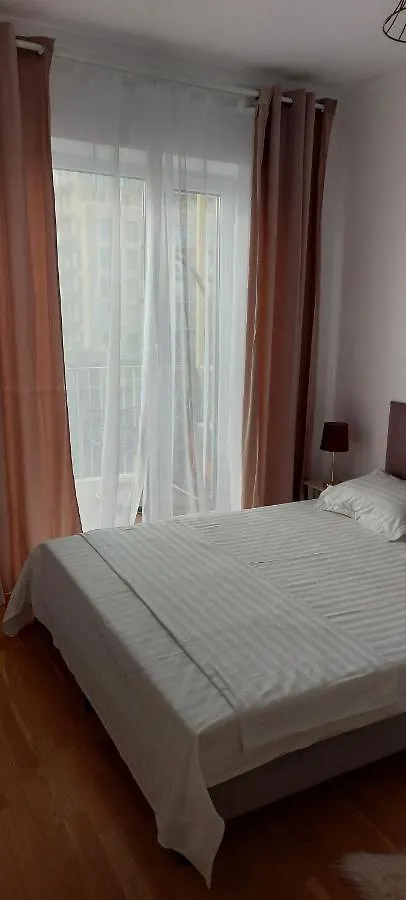 Luxury New Apartament Private Parking Бухарест Апартаменты